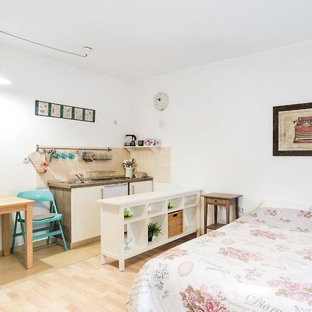 Apartment Roza Zagreb Exterior photo